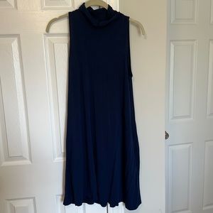 Sleeveless blue turtleneck dress